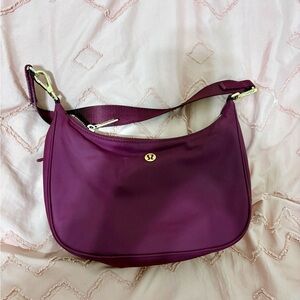 lululemon burgundy Shoulder Bag